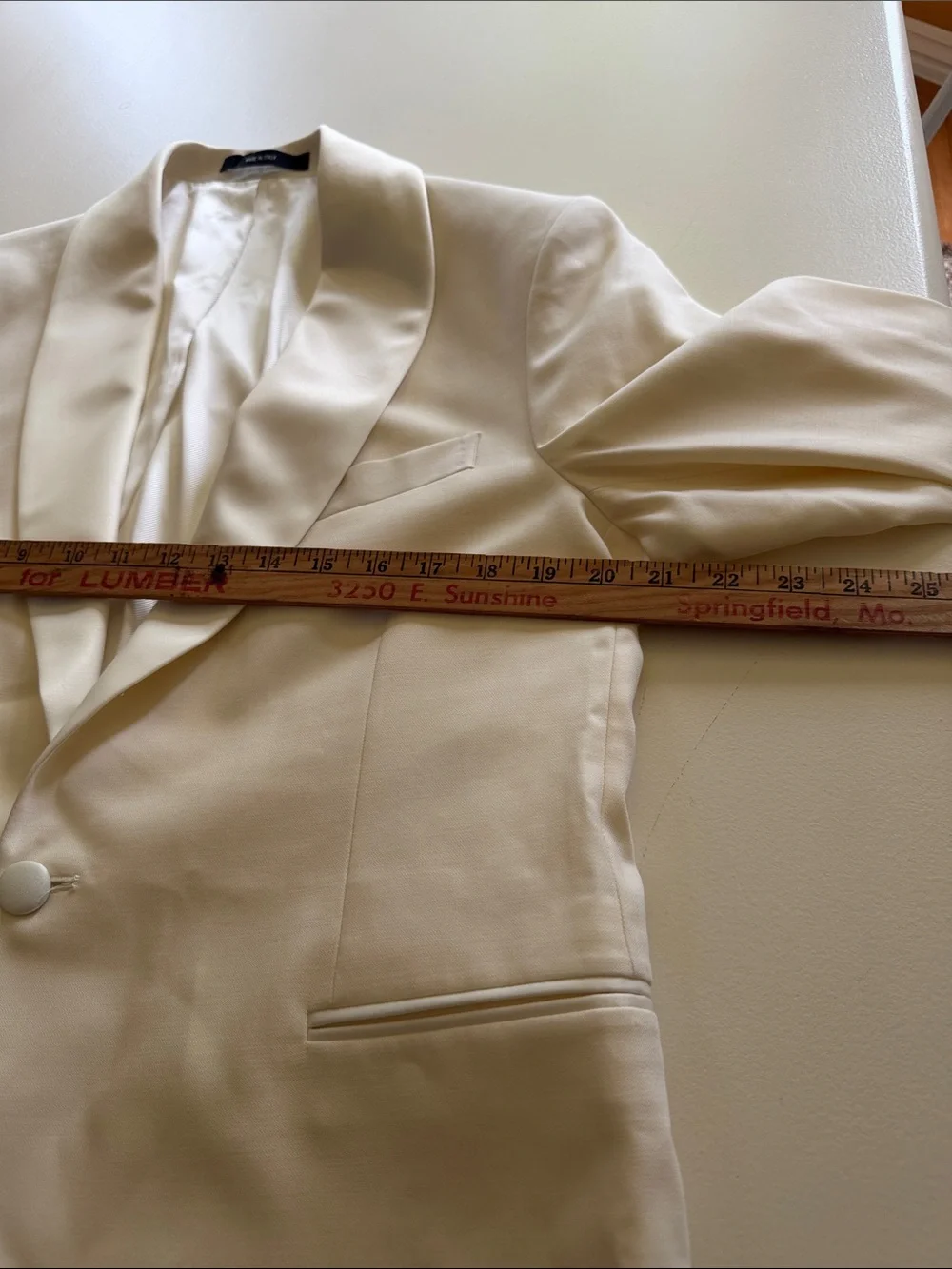 Todd Snyder Cream Tuxedo Jacket Sz 40S.  New.  SEE PICTURES